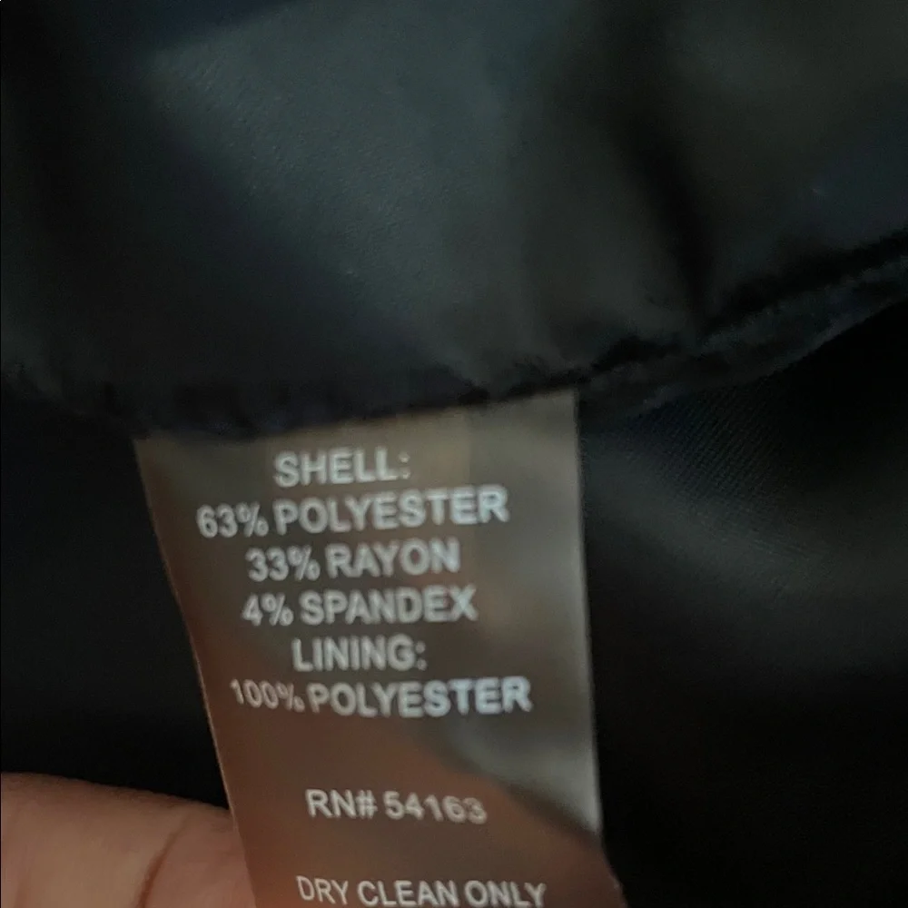 Calvin Klein Black Pencil Skirt: Timeless Elegance 📚🖋️ - Picture 13 of 16